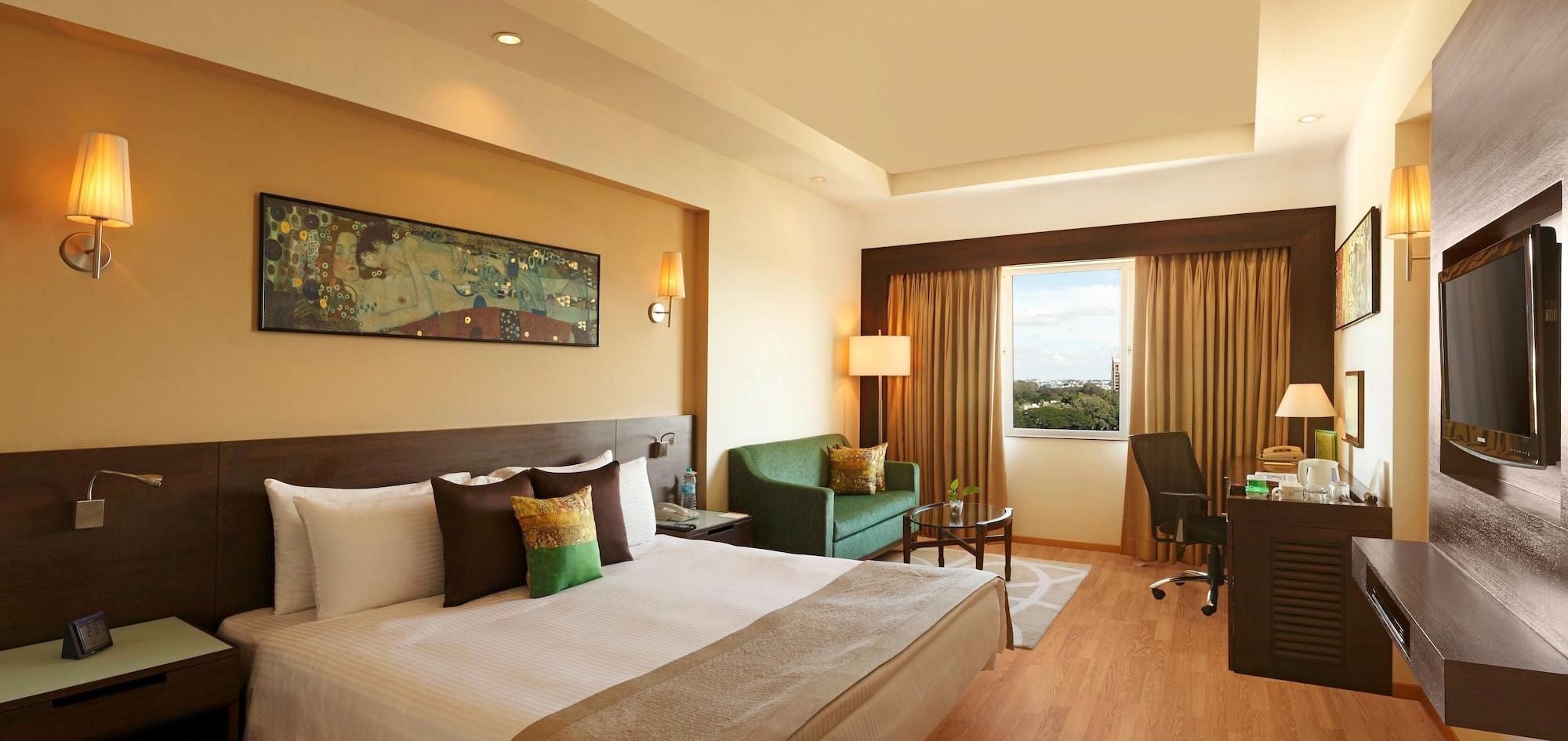 Lemon Tree Premier, Ulsoor Lake, Bengaluru Εξωτερικό φωτογραφία