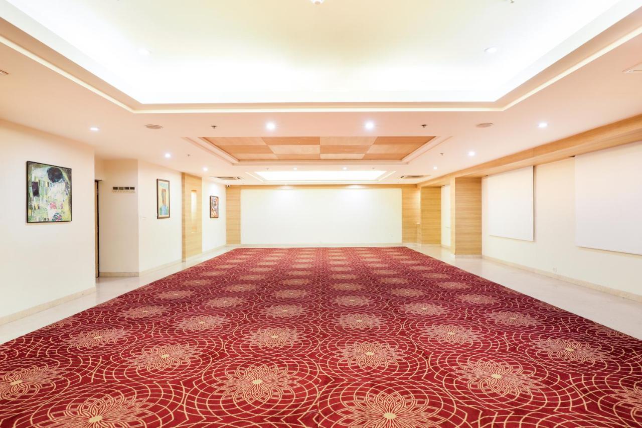 Lemon Tree Premier, Ulsoor Lake, Bengaluru Εξωτερικό φωτογραφία