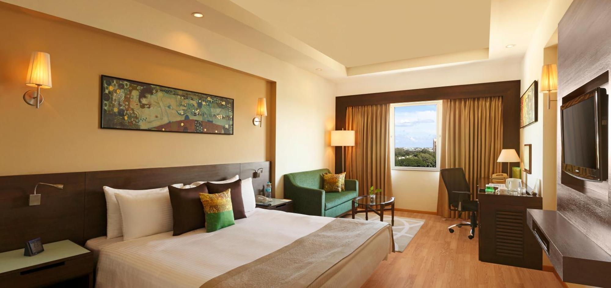 Lemon Tree Premier, Ulsoor Lake, Bengaluru Εξωτερικό φωτογραφία