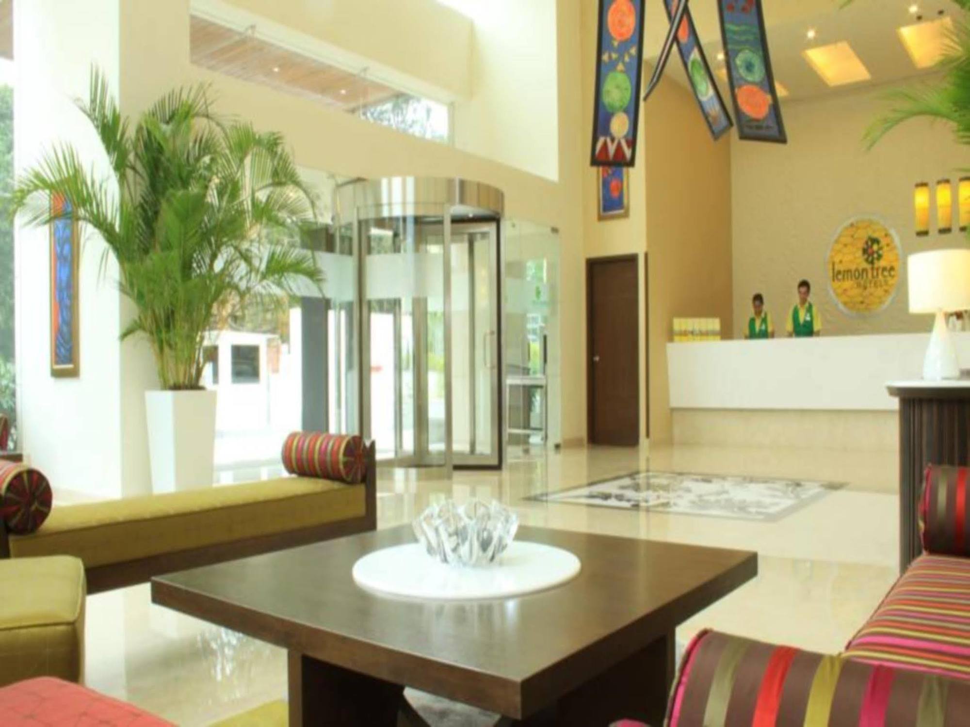 Lemon Tree Premier, Ulsoor Lake, Bengaluru Εξωτερικό φωτογραφία
