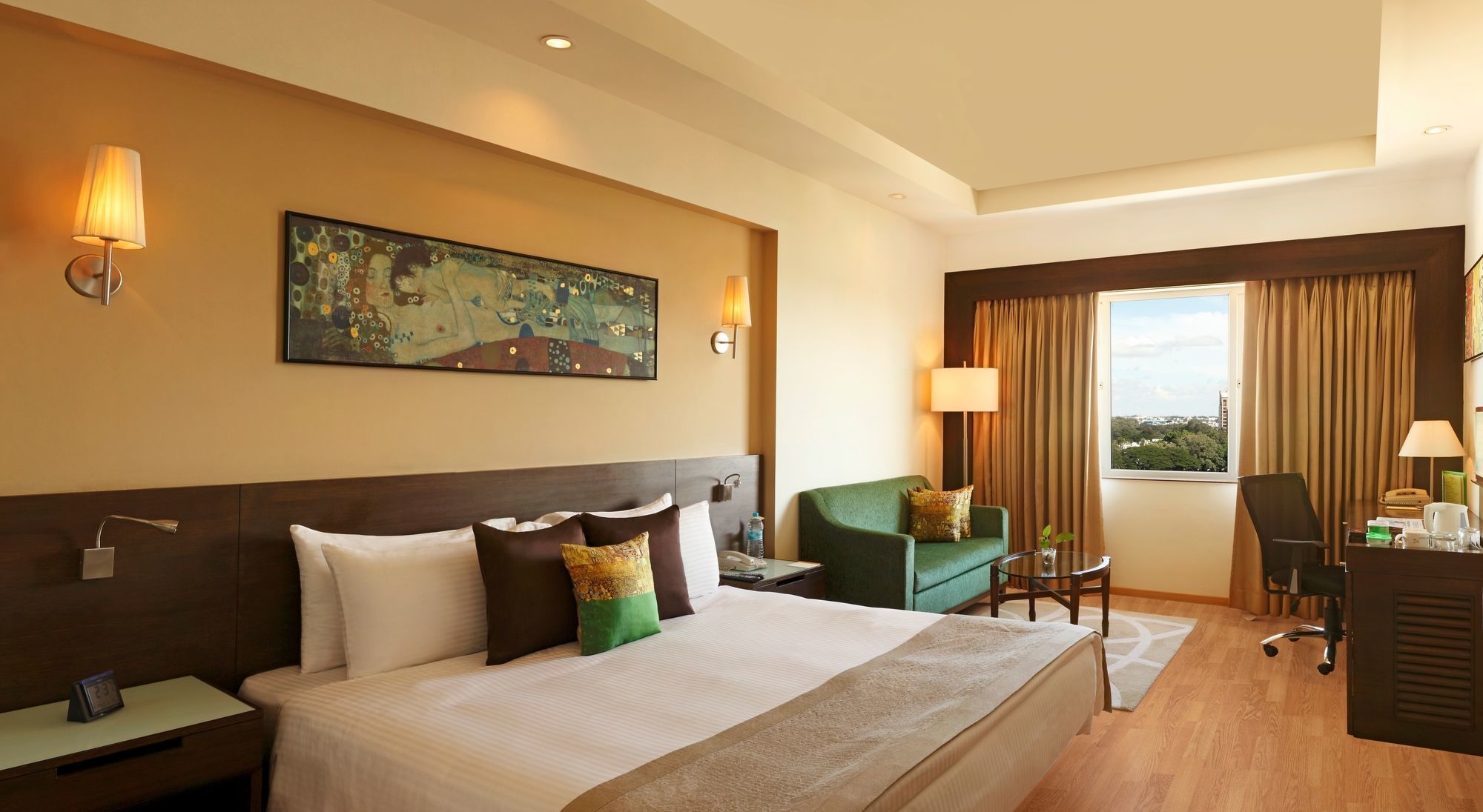 Lemon Tree Premier, Ulsoor Lake, Bengaluru Εξωτερικό φωτογραφία
